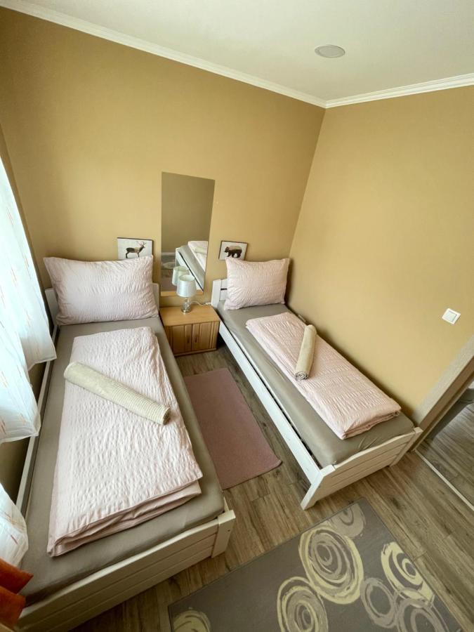Lilla Apartman Balatonkeresztúr Exteriér fotografie